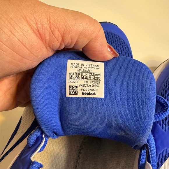 Reebok Running Shoes - Picture 2 of 2